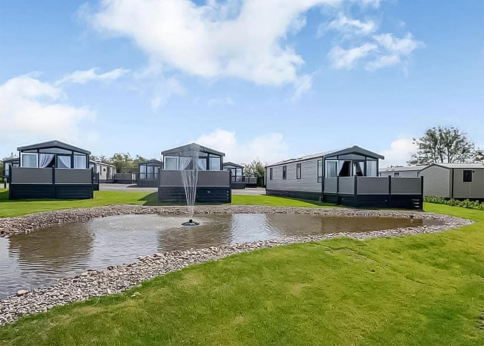 Green Meadows Country Park Hotel Harker Luaran gambar