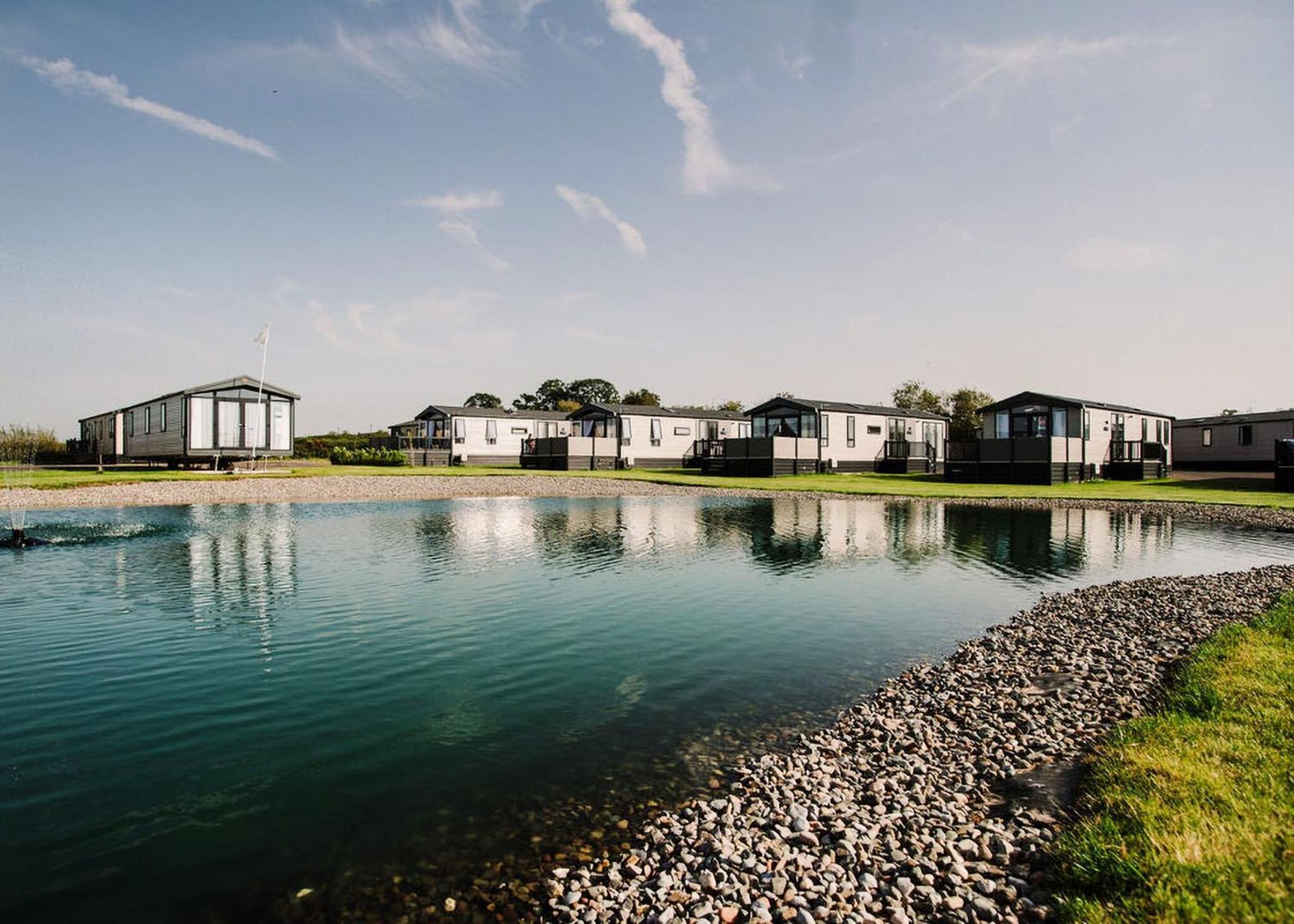 Green Meadows Country Park Hotel Harker Luaran gambar